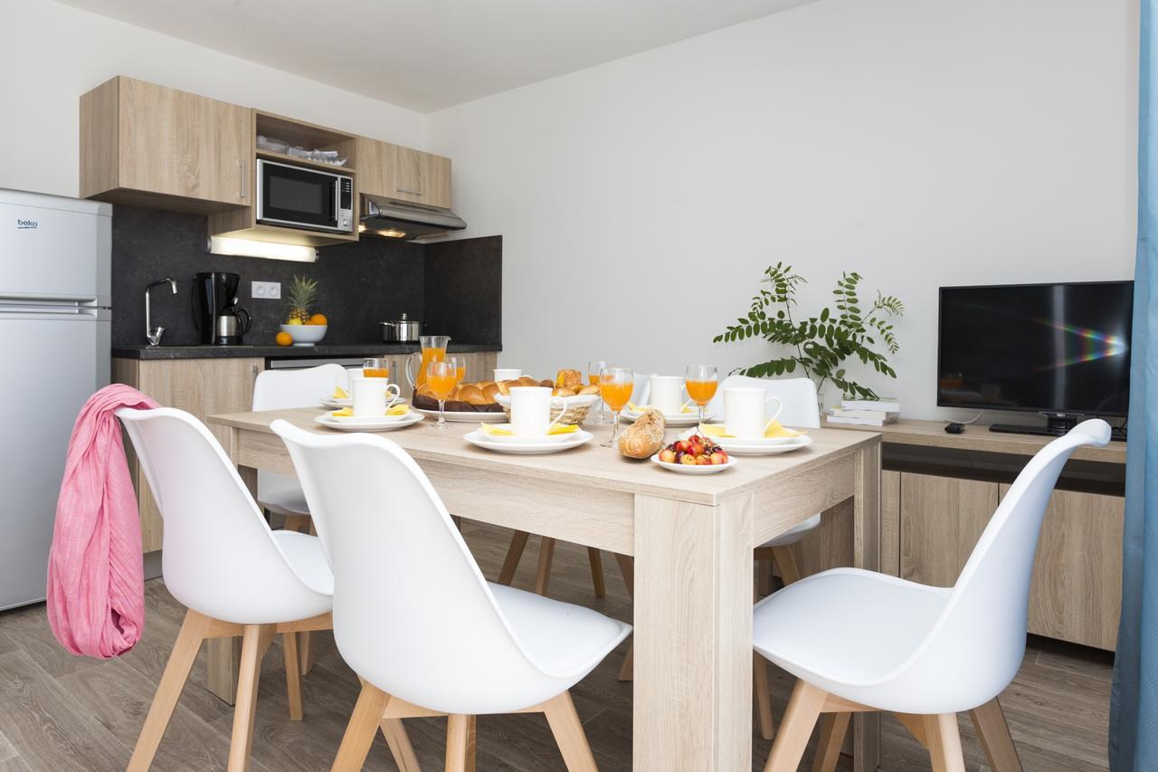 Residence Prestige Odalys Le Domaine Des Pins Noirmoutier-en-l'Ile Luaran gambar