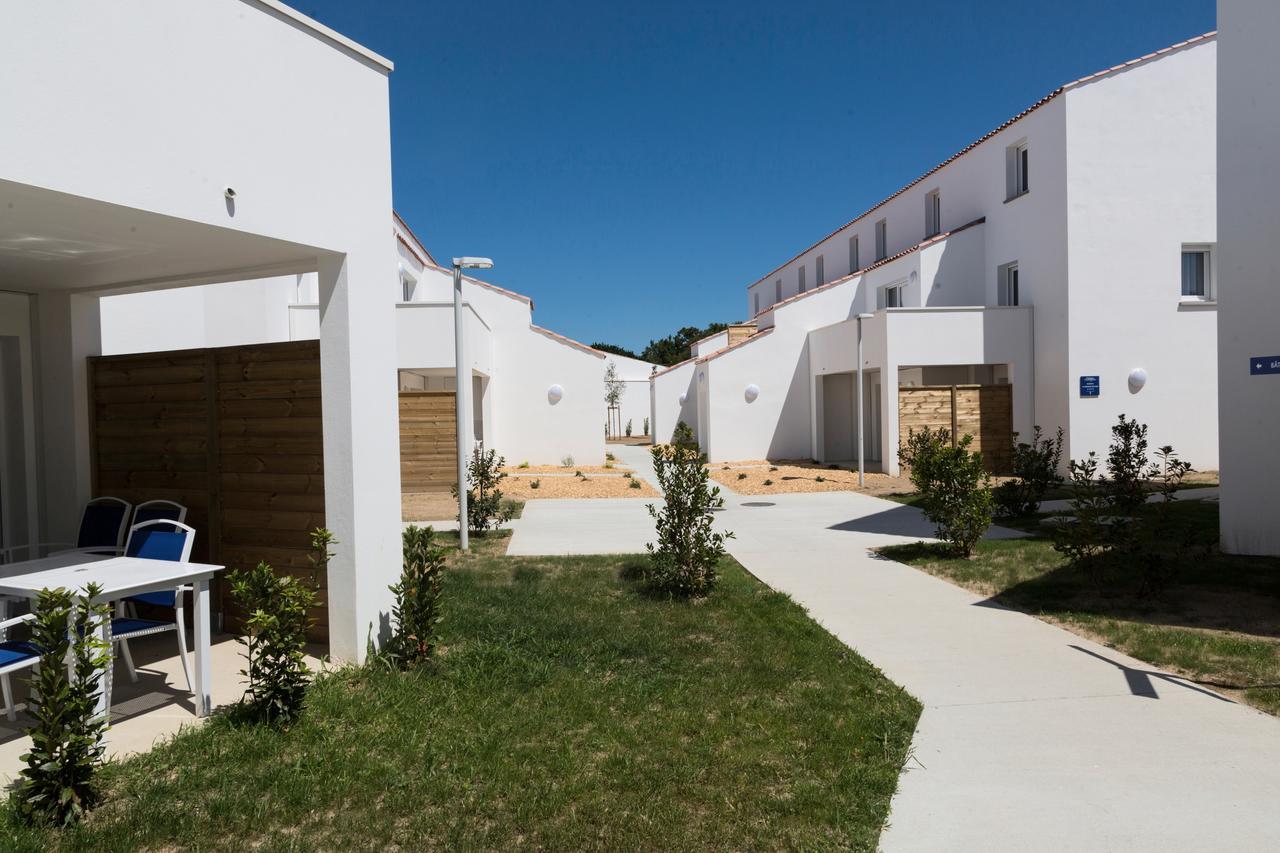 Residence Prestige Odalys Le Domaine Des Pins Noirmoutier-en-l'Ile Luaran gambar