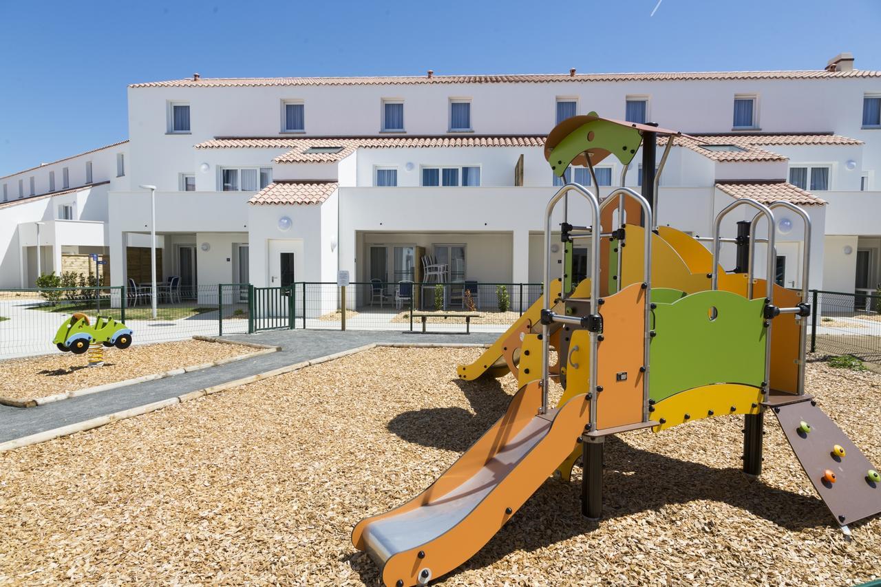 Residence Prestige Odalys Le Domaine Des Pins Noirmoutier-en-l'Ile Luaran gambar
